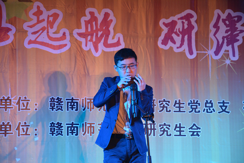 理工大学表演节目_副本.jpg
